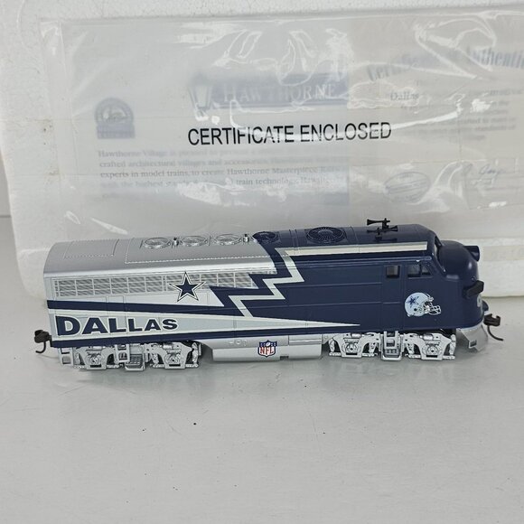 Dallas Cowboys Hawthorne Village Electric Train Locomotive With COA - Picture 3 of 8